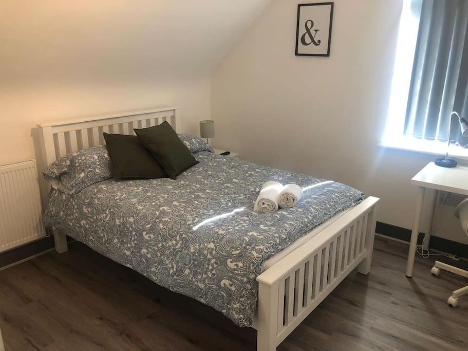 Newly Refurbished Studio, Great Location 8 Studios Nottingham Luaran gambar