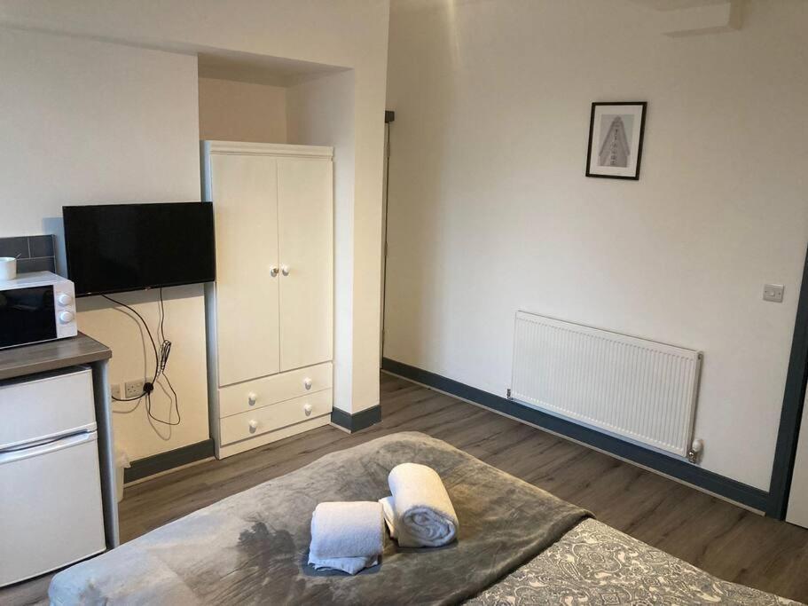 Newly Refurbished Studio, Great Location 8 Studios Nottingham Luaran gambar
