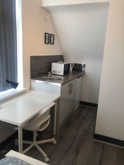 Newly Refurbished Studio, Great Location 8 Studios Nottingham Luaran gambar